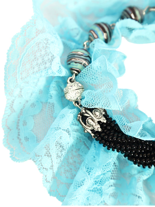 Berra – Colorful Foam and Ruffle Line Bracelet