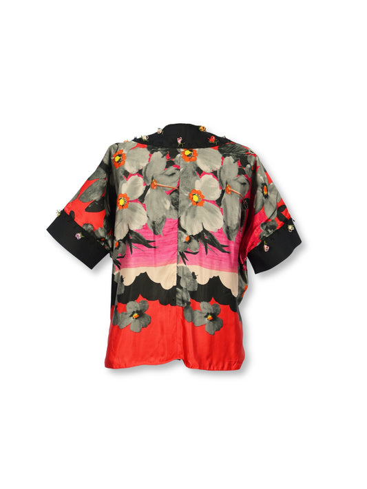 Şahende – Mekik Oyasıyla Süslenmiş Saten Kimono