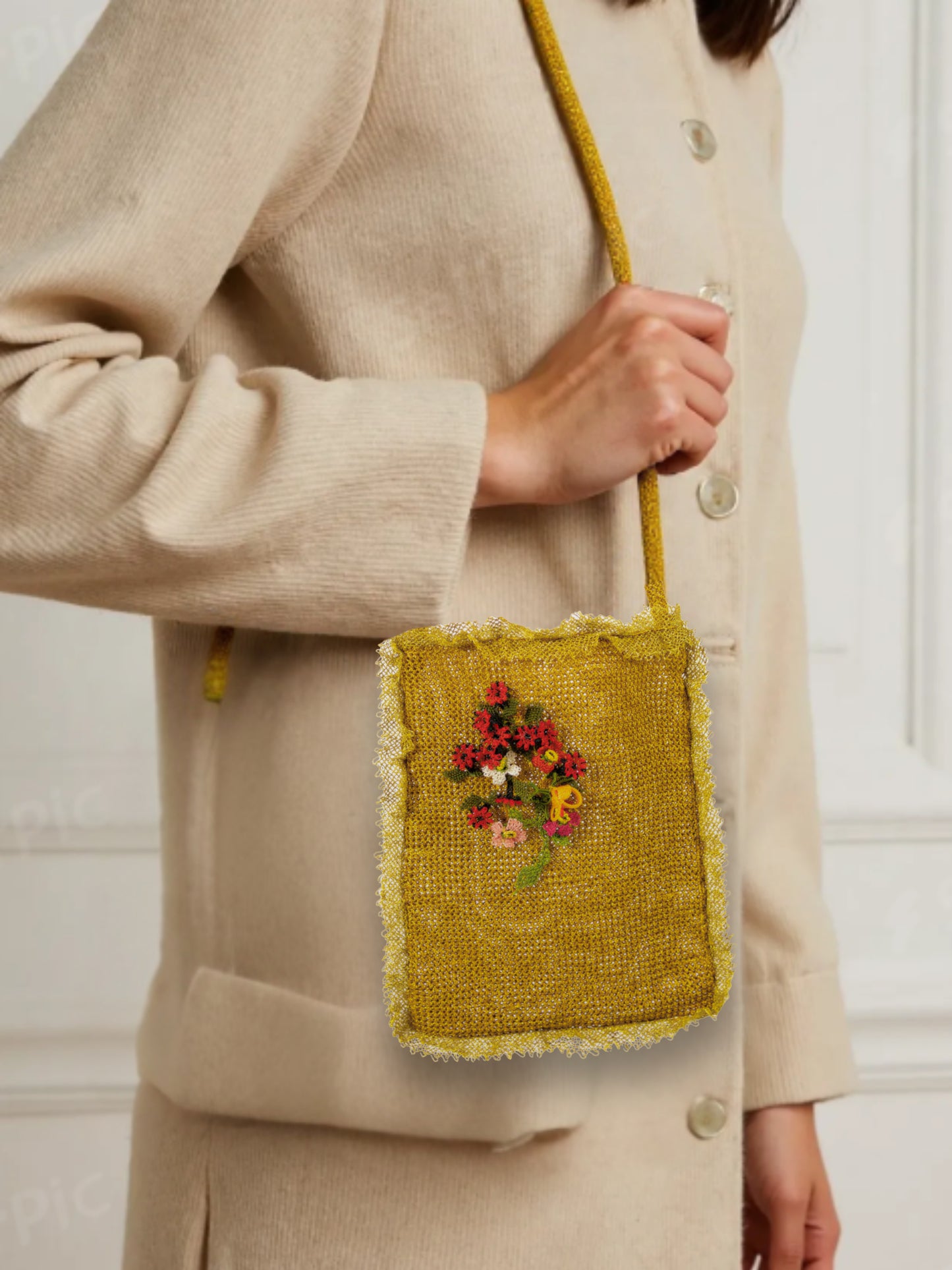 Elif – Textured Mini Floral Handbag