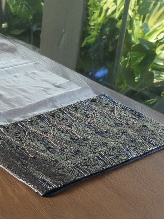 Gece ve Işık – Şampanya İpek Organze Üzeri Brokar Detaylı Çift Taraflı Örtü