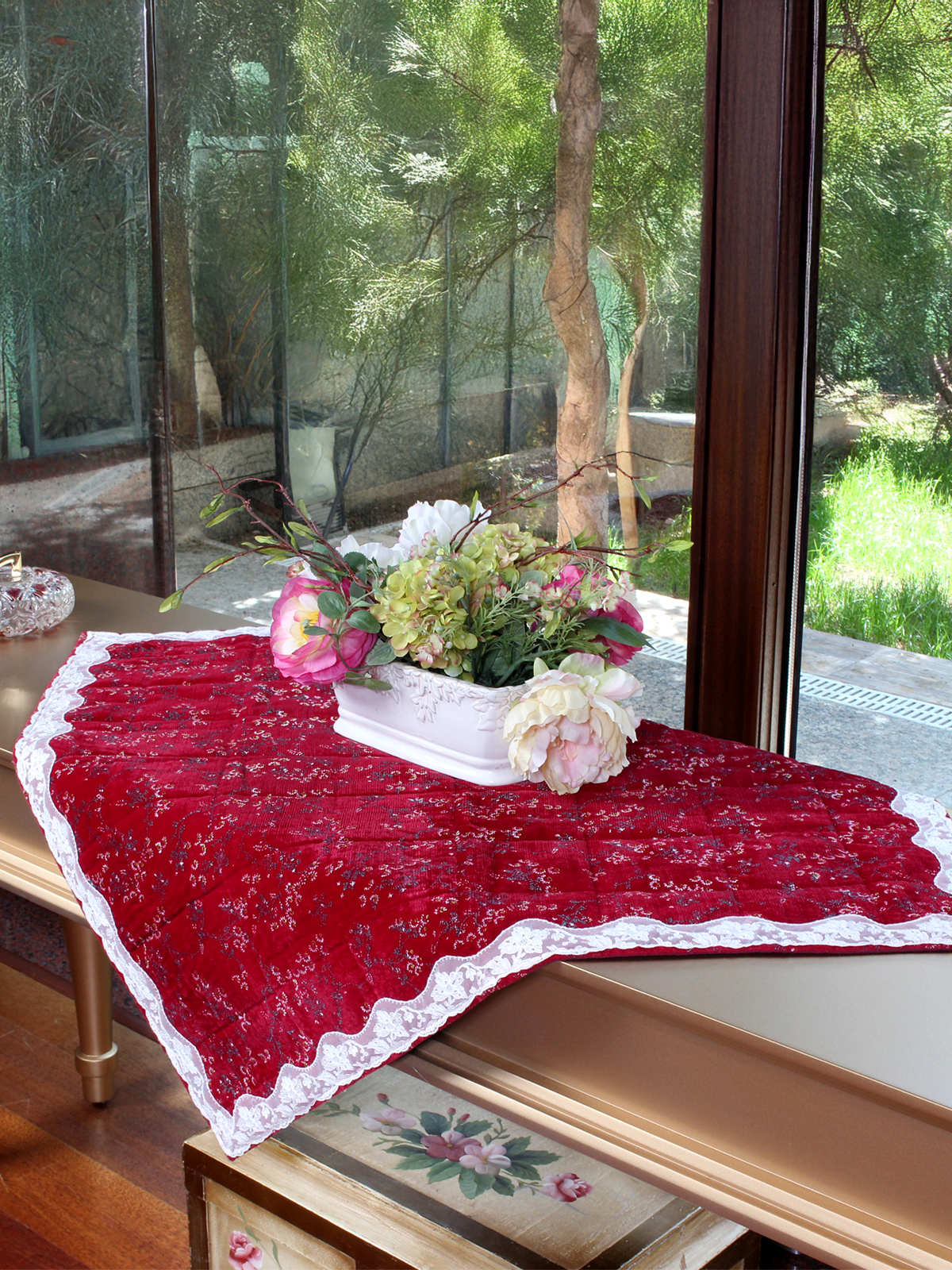 Bordo Zarafet – Fransız Dantelli Vintage Köylü Kadife Örtü