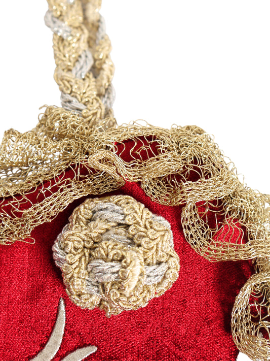 Nevin - Bordo Kadife Zemin Üzerine Beyaz Lale Nakışlı Kol Çantası