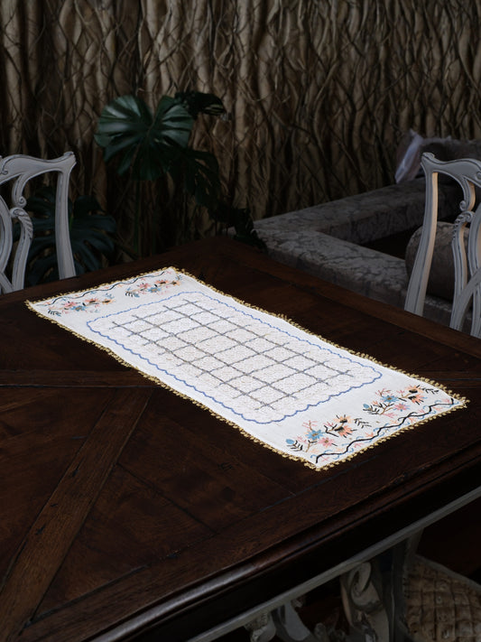 Altın Nakış – 1940’lardan Uyarlama Bürümcük Keten Örtü Seti