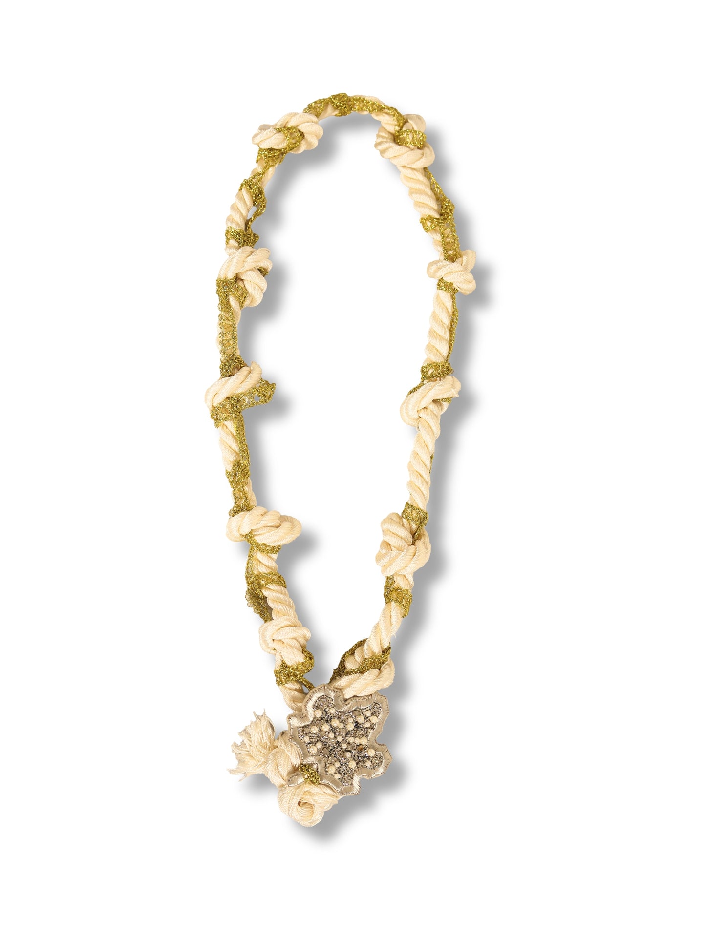Hicran – Flower Knotted Elegance Necklace