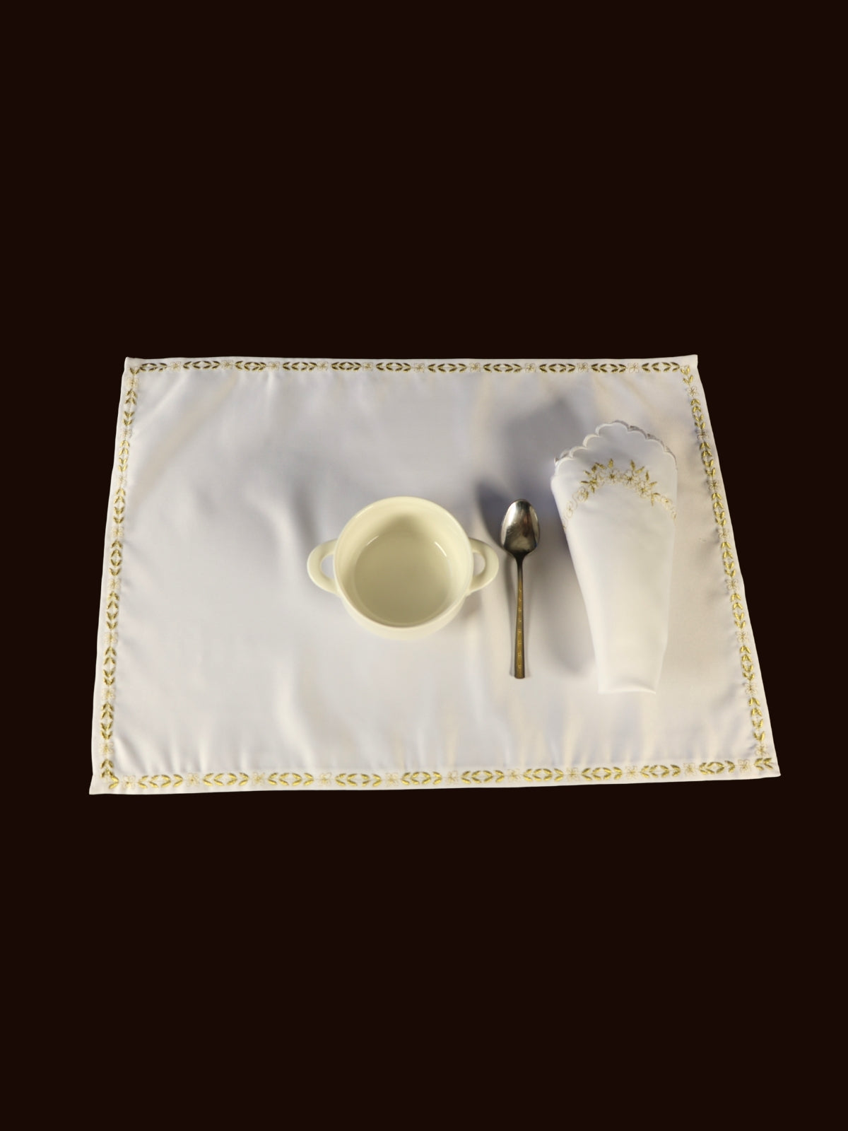 Simli Zarafet – Beyaz Atlas Amerikan Servis ve Peçete Takımı