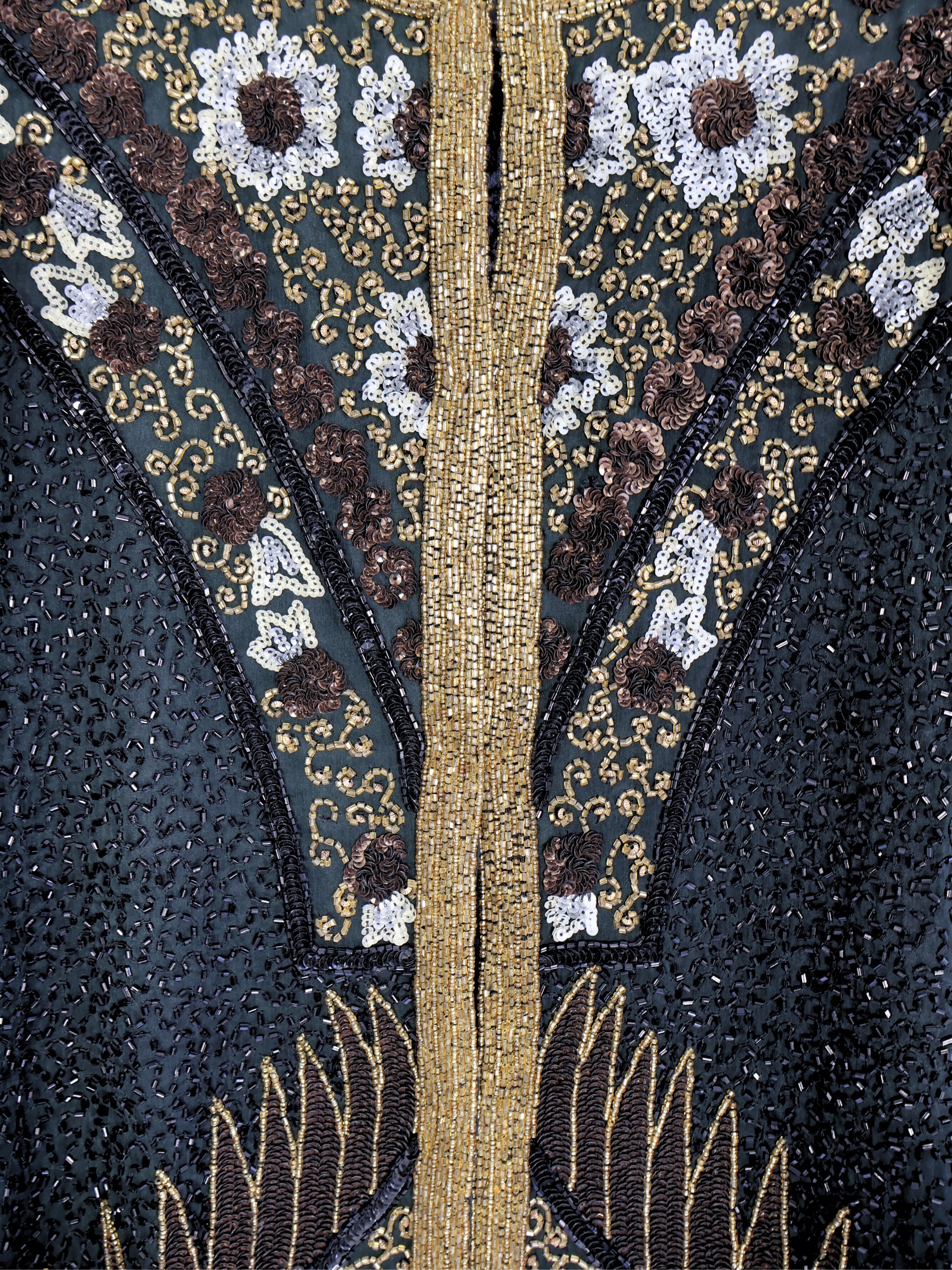 Bahar Dokusu – Çiçek Motifli Siyah ve Kahverengi Ceket