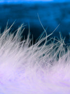 Lila İz – Tüylü Kenarlı İpek Tafta Dekoratif Kırlent Kılıfı