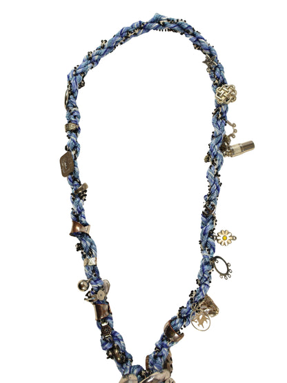 Mavi Tılsım – El Örgüsü Boncuklu Oya ve Metal Objeli Kordon Kolye