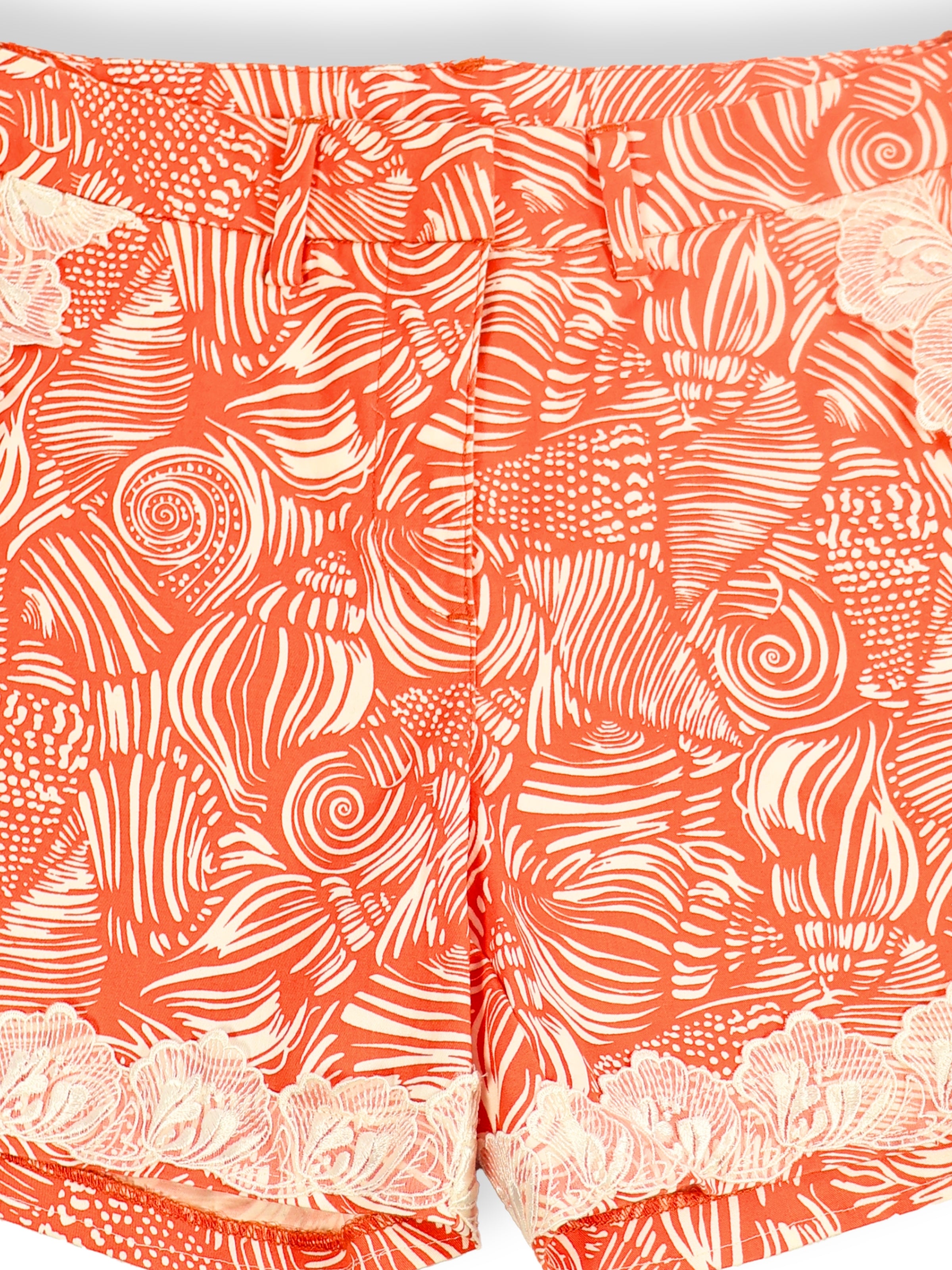 Alara – Lace Hem Patterned Shorts