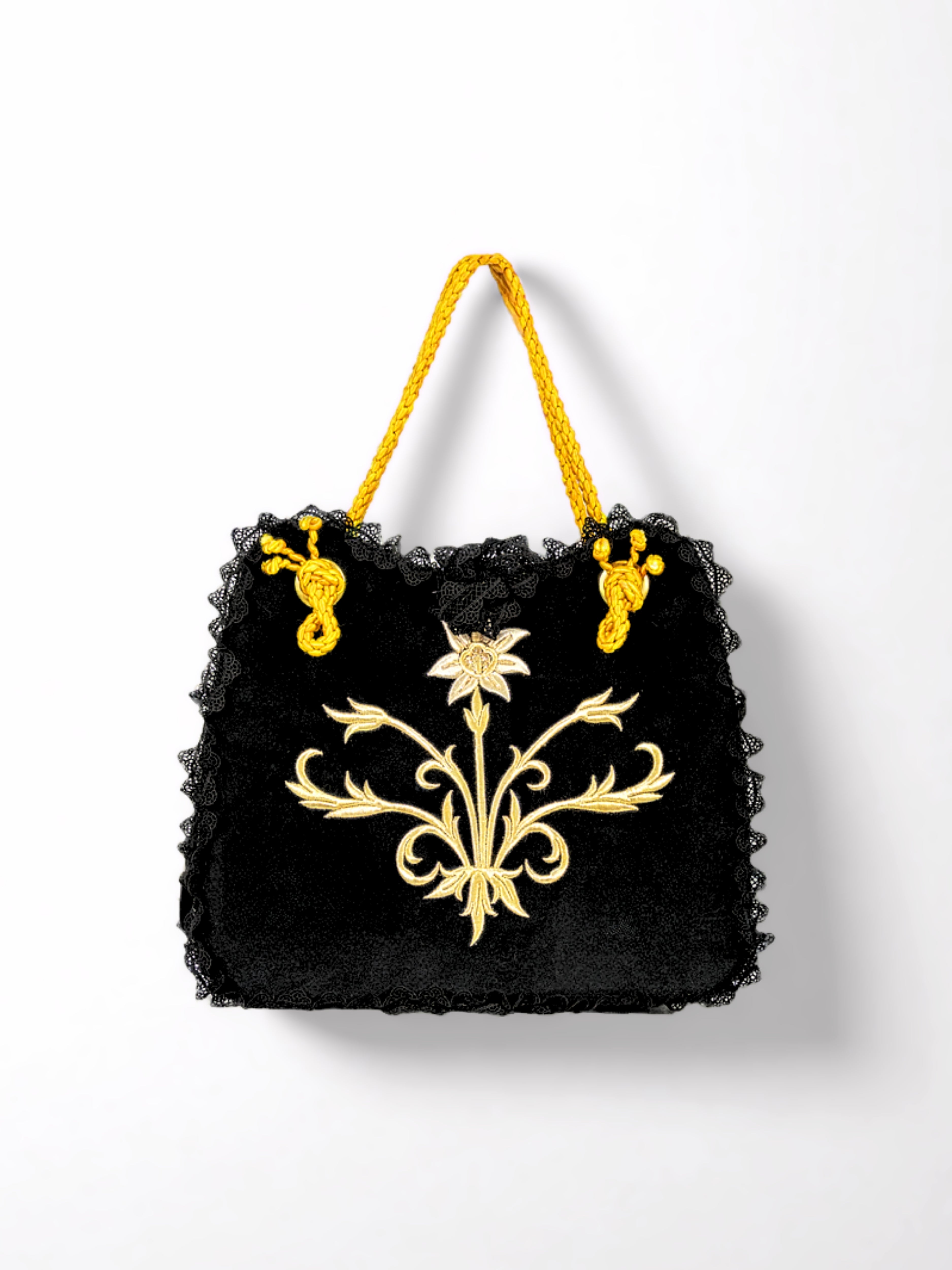 Nisa – El İşlemeli Kadife Çiçekli Gece Çantası