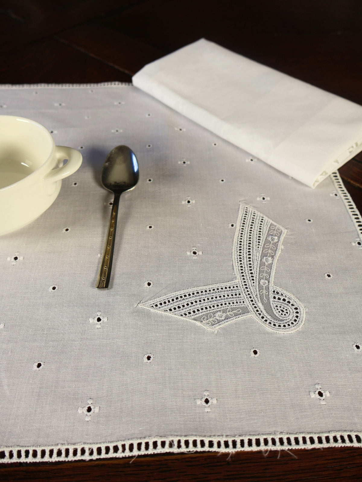 İthal Fisto Kumaştan Ciğerdeldi Beyaz Amerikan Servis Takımı