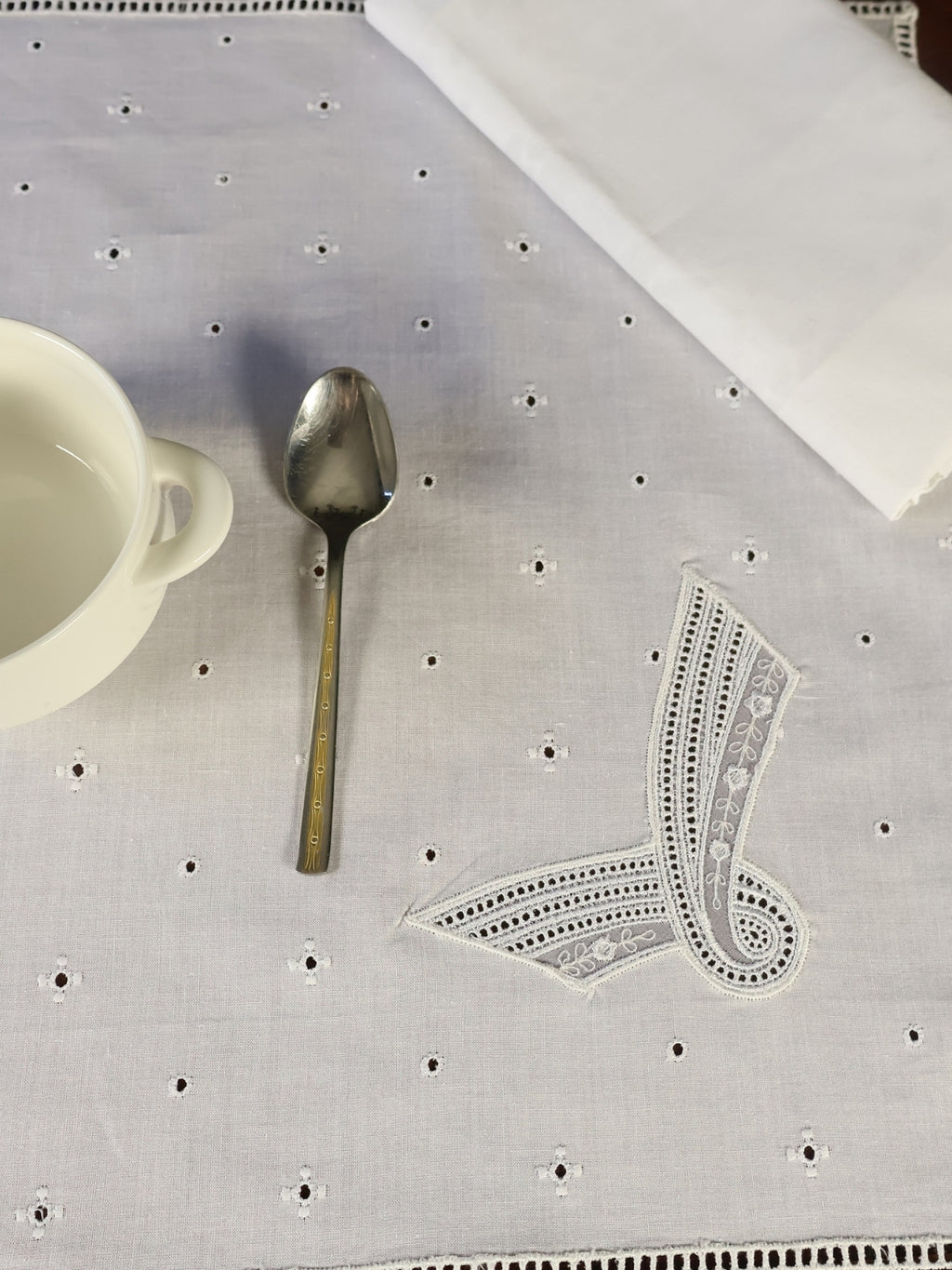 İthal Fisto Kumaştan Ciğerdeldi Beyaz Amerikan Servis Takımı