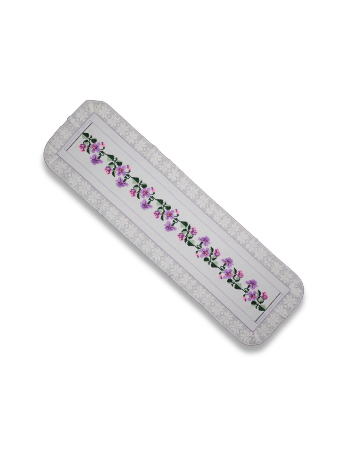 1970'lerde Beyaz Etamin Üzerine İşlenmiş Kanaviçe Sandık Örtüsünden Uyarlanmış Masa Örtüsü