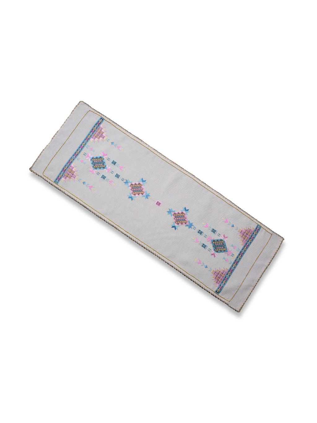 1960'larda Antep İşi ve Susma Teknikleriyle Çalışılan Sandık Eserinden Dönüştürülen Koleksiyon Eseri