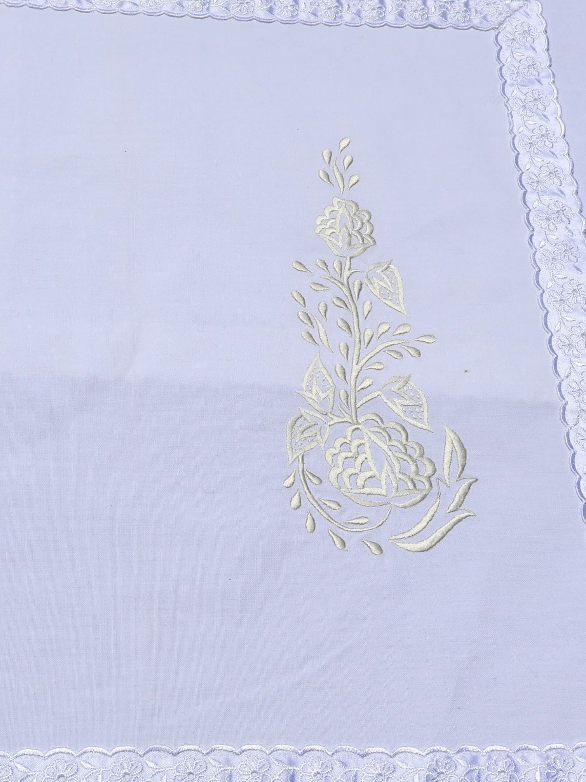 Beyaz Zarafet – El İşçiliği Keten Runner ve Amerikan Servis Takımı