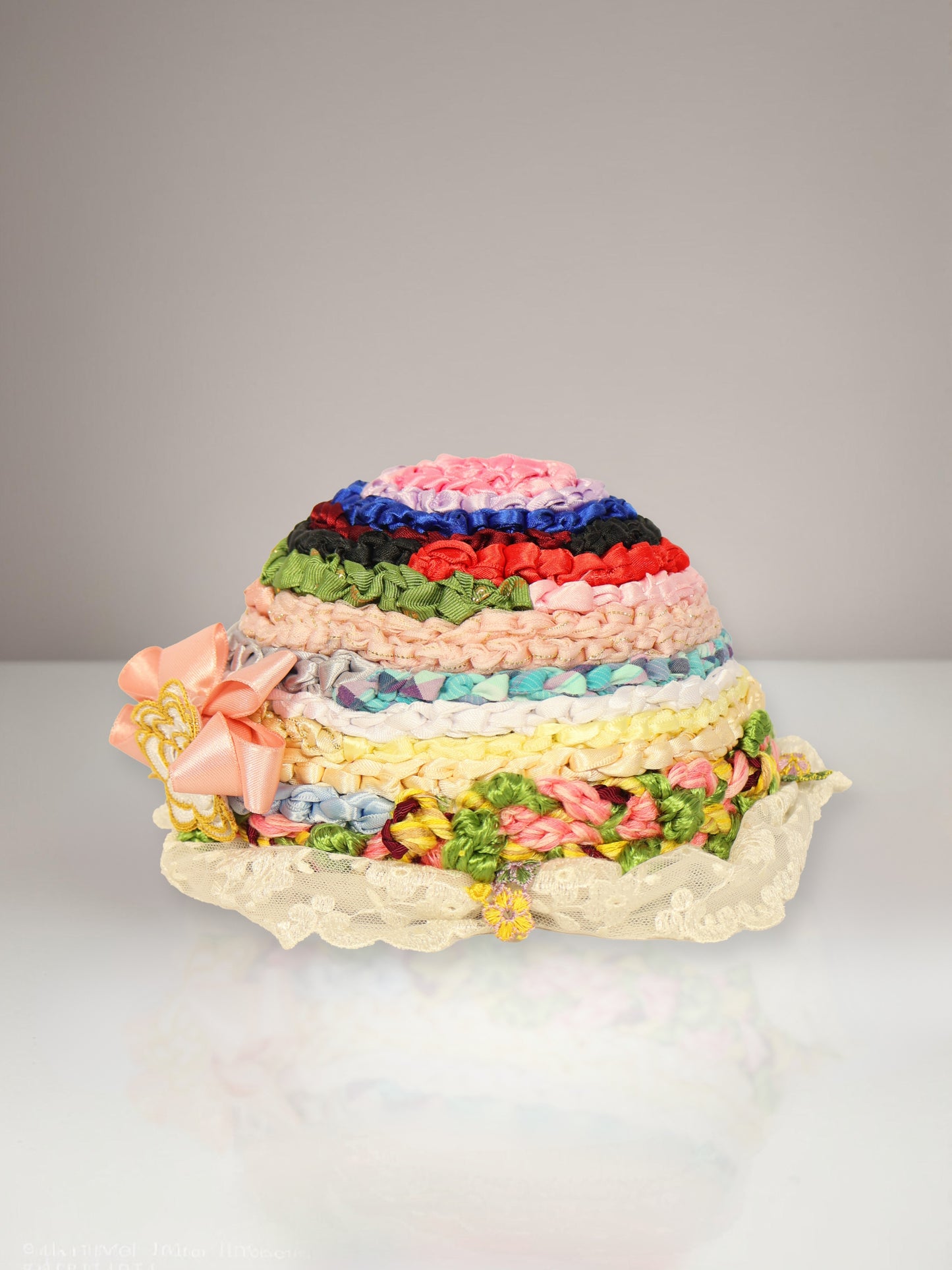 Murben – Colorful Striped Lace-Edged Hat