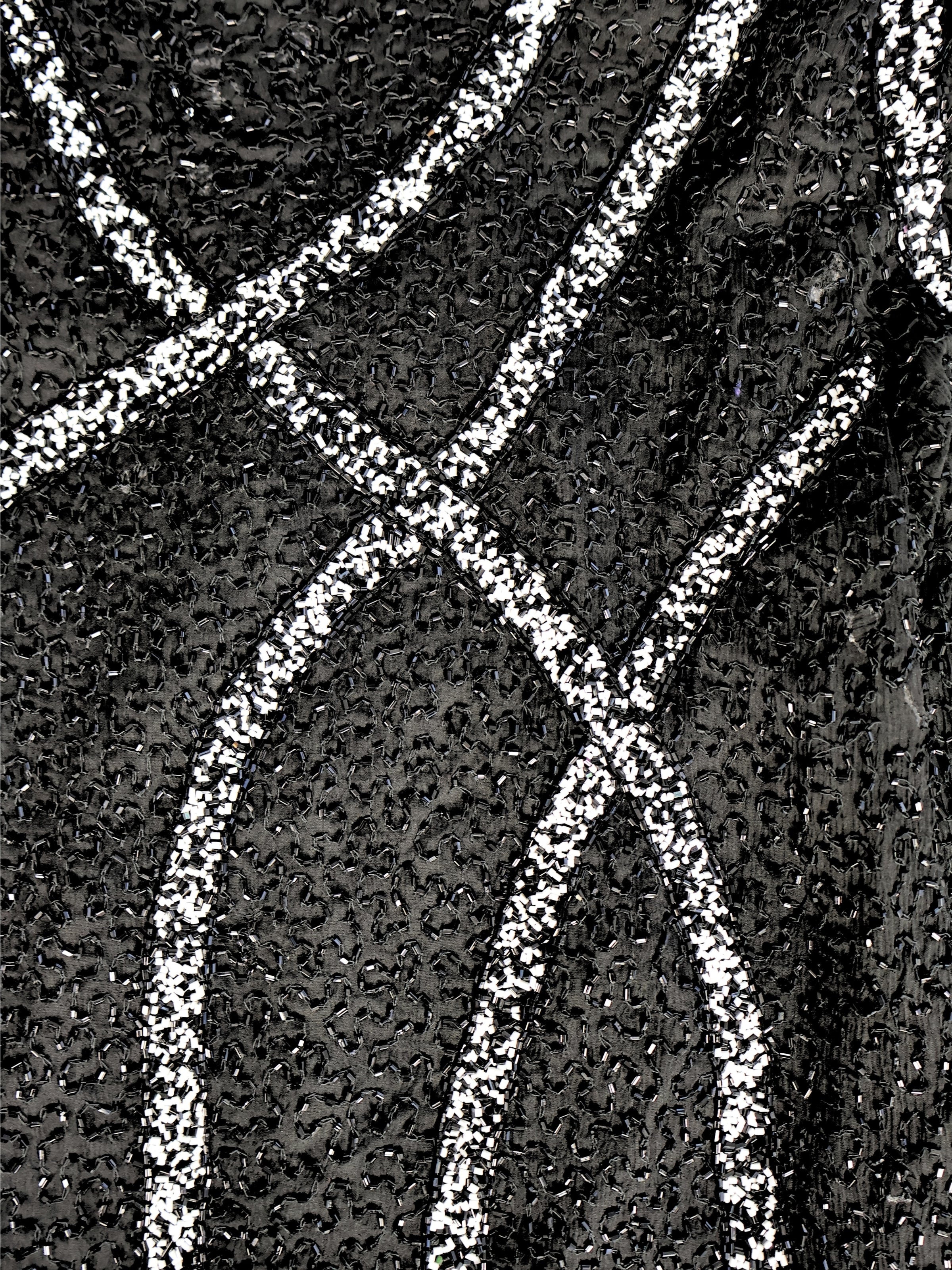 Dalga Işıltısı – Siyah Üzeri Gümüş Desenli Ceket