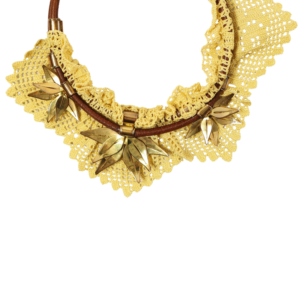 Saman İz – Handmade Necklace with Rice and Leather Floral Motif