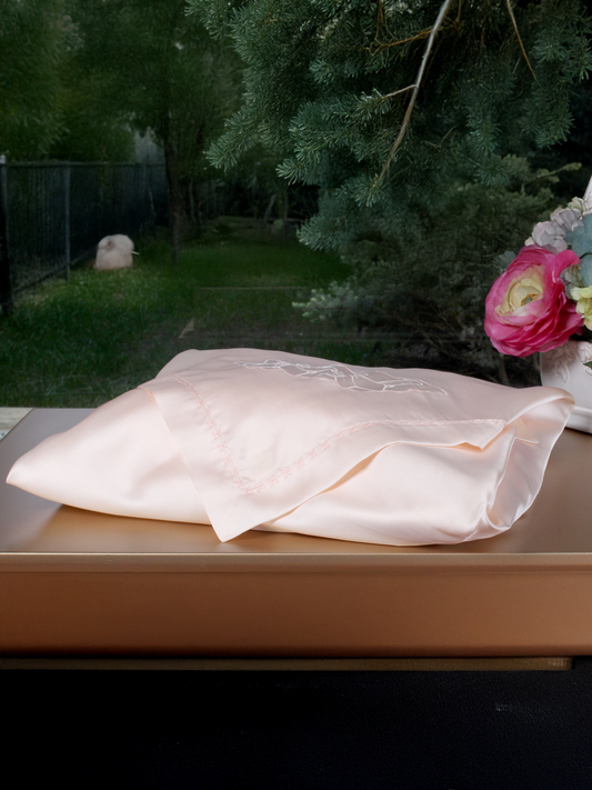 İpek Saten Gelin Bohçası ve Dekoratif Örtü