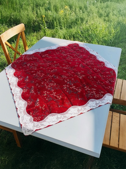Bordo Zarafet – Fransız Dantelli Vintage Köylü Kadife Örtü