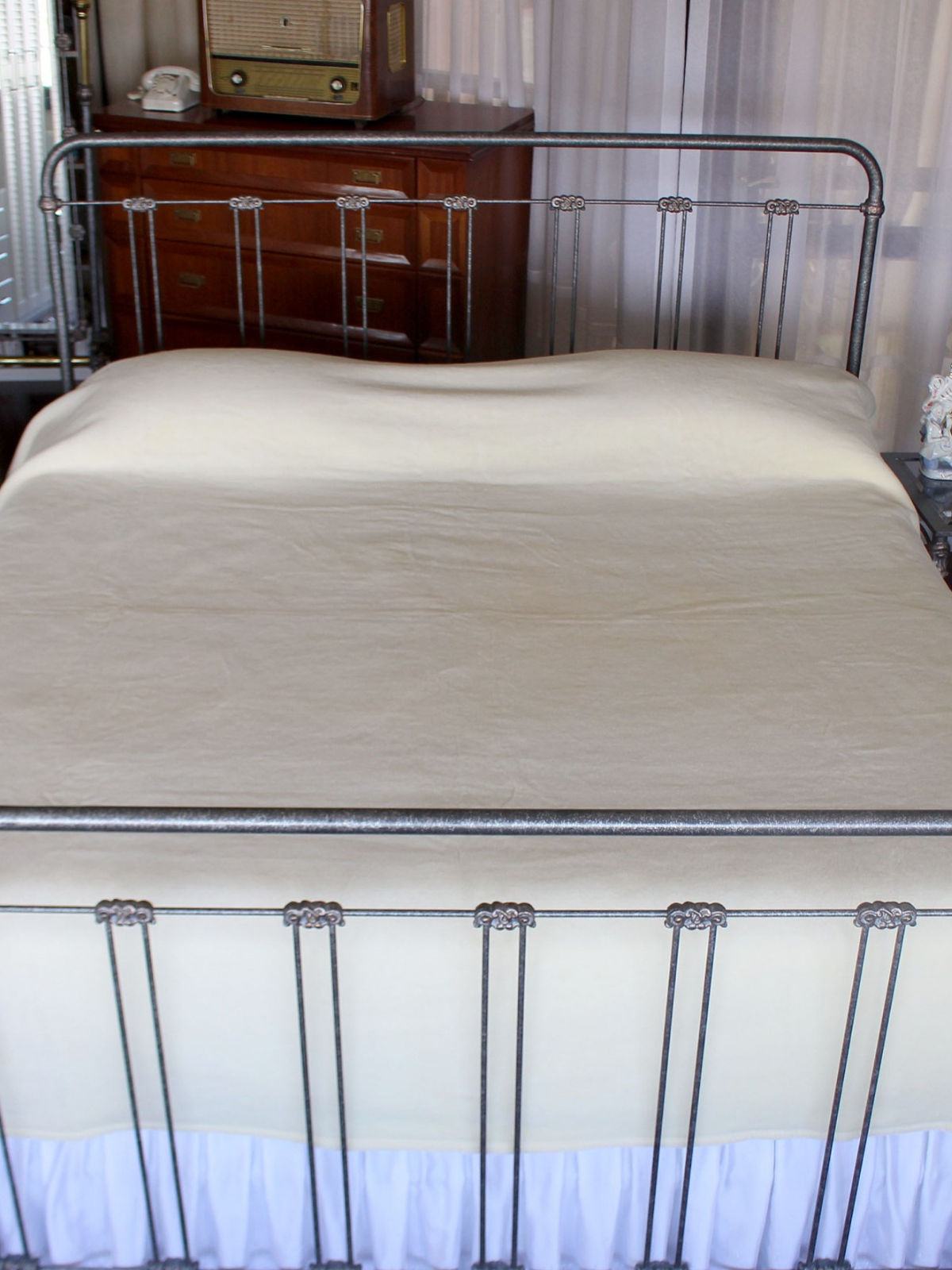 Krem Yün Dokunuş – Çift Kişilik Yatak Örtüsü / Battaniye