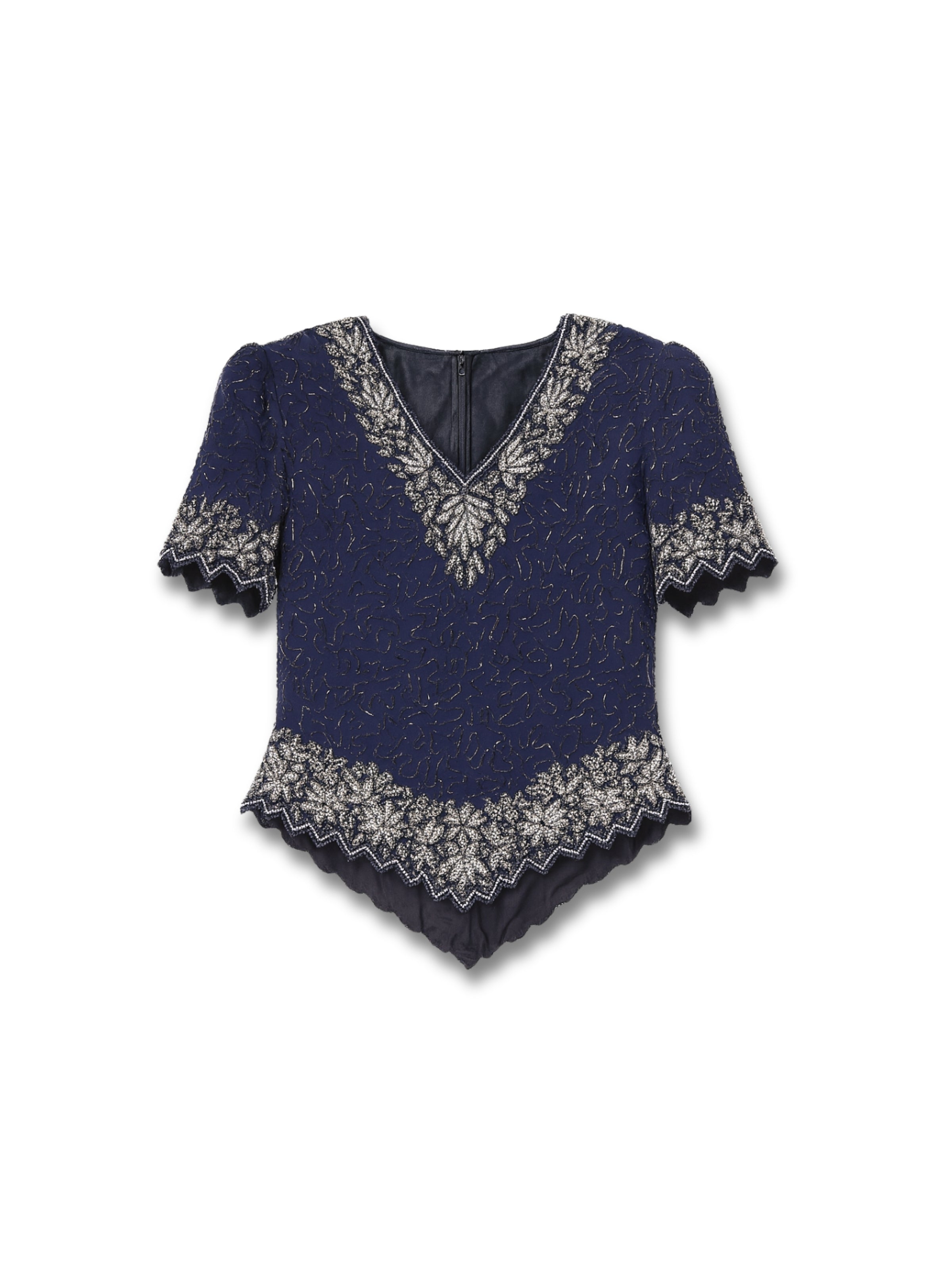 Mavi Zarafet – Gümüş İşlemeli Kısa Kollu V Yaka Bluz