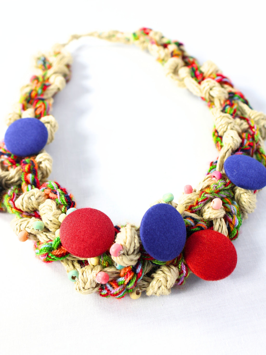 Bergin – Toprak Tonları ve Ritimli Form Kolye