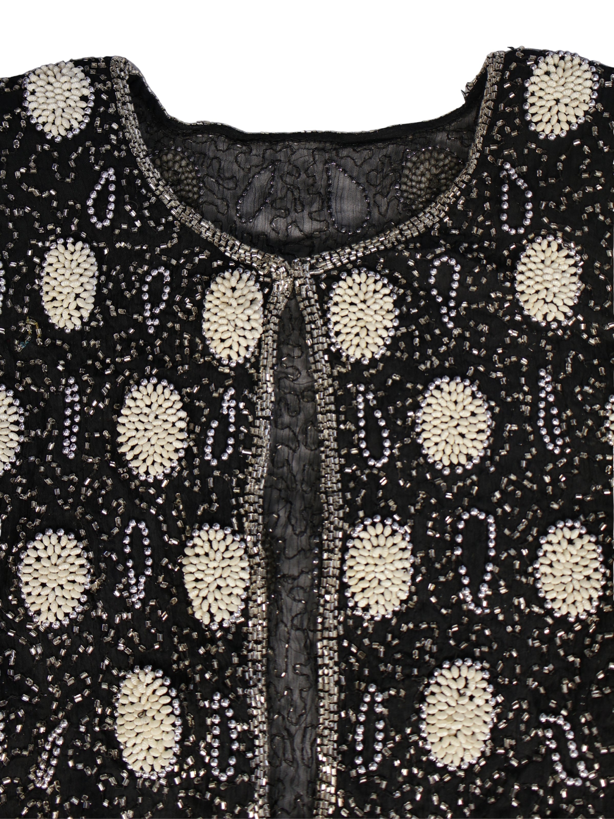 Gümüş Noktalar – Siyah Üzeri İnci Formlu Taş İşlemeli Ceket