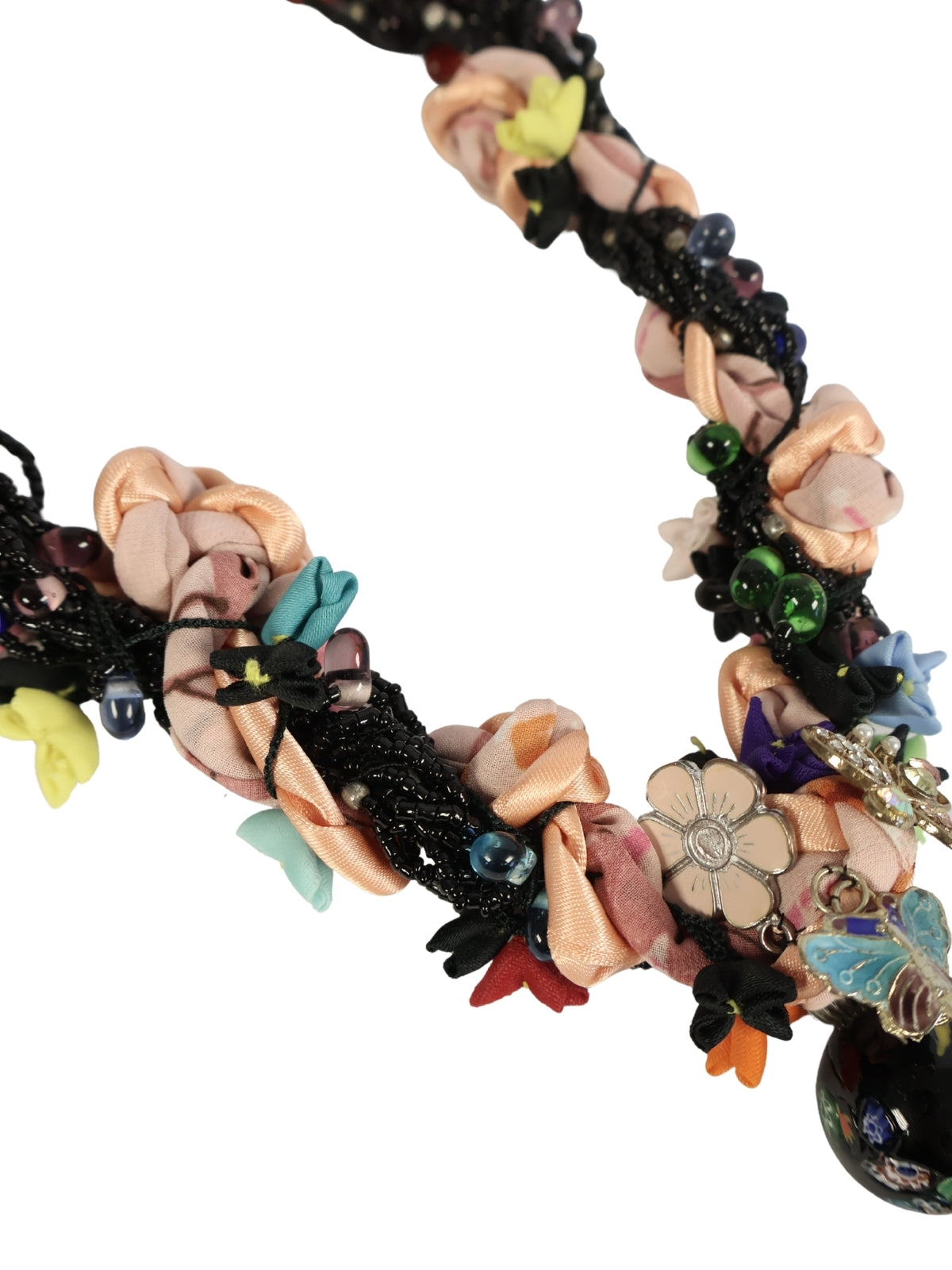 Black Sparkle – Ribbon Necklace with Cut Beads and Stone Details