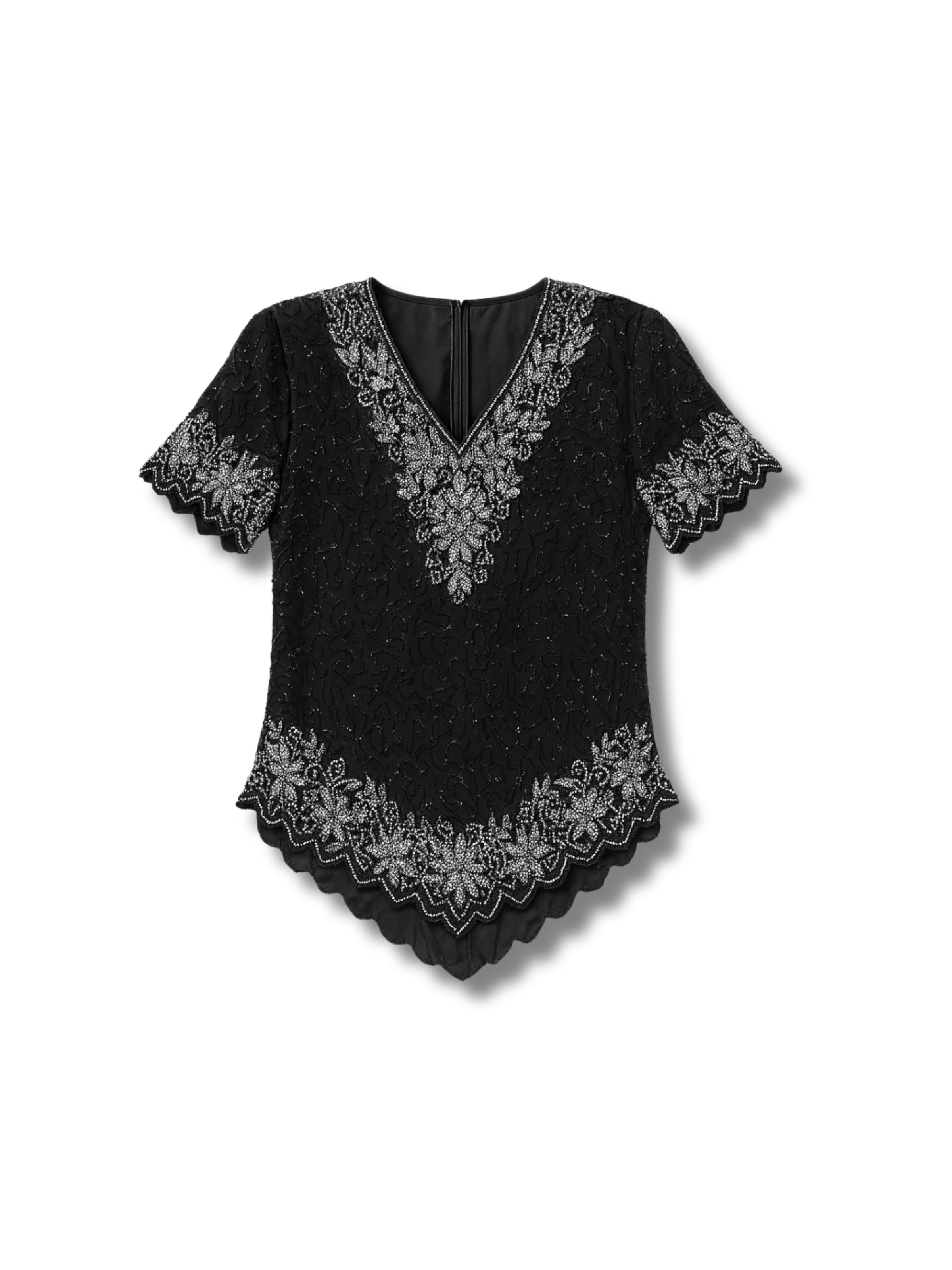 Siyah Işıltı – Gümüş İşlemeli Kısa Kollu V Yaka Bluz