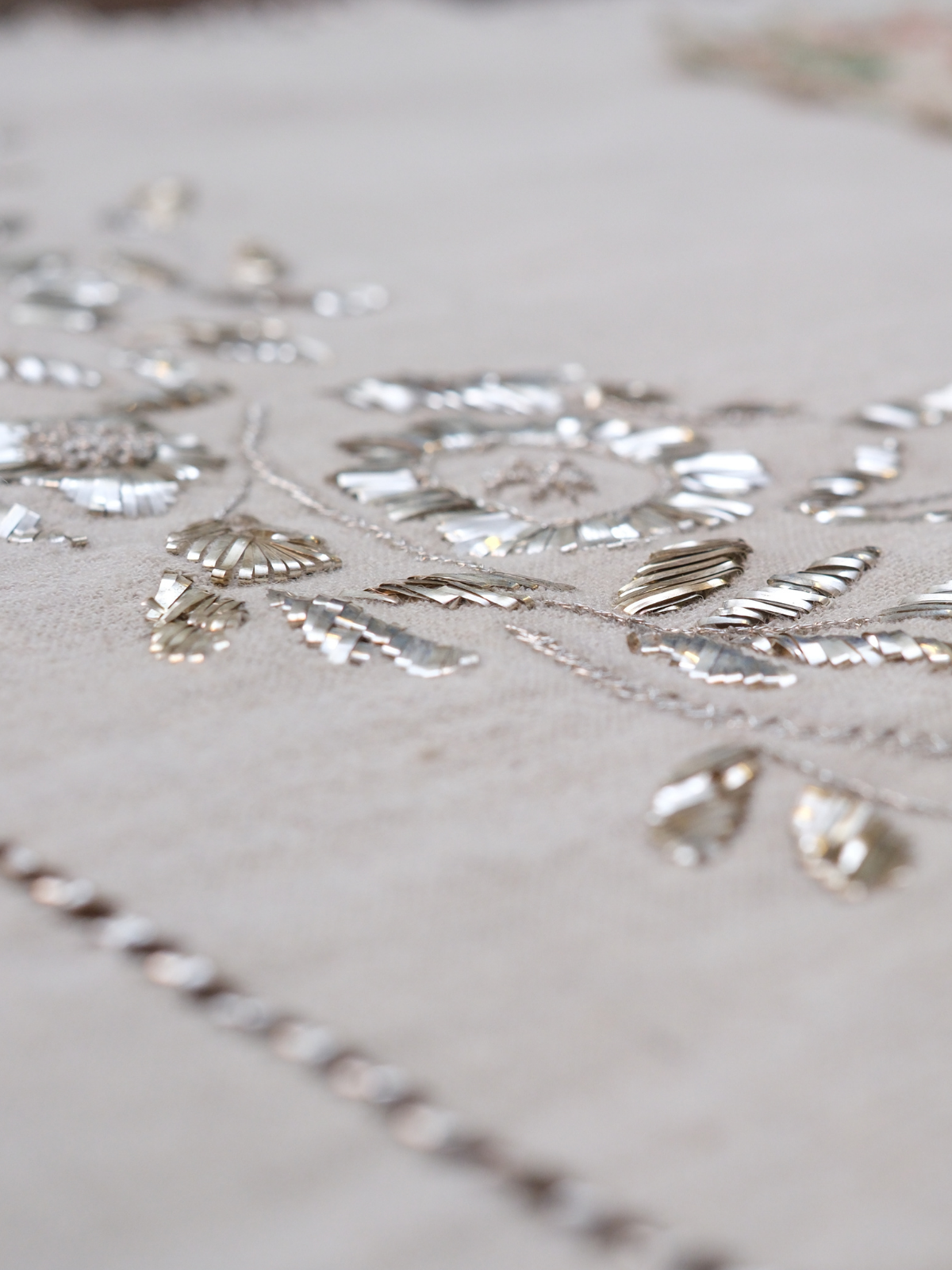 Kullanılmadan Muhafaza Edilmiş İki Özel Sandık Eserinden Uyarlanan Dekoratif Örtü