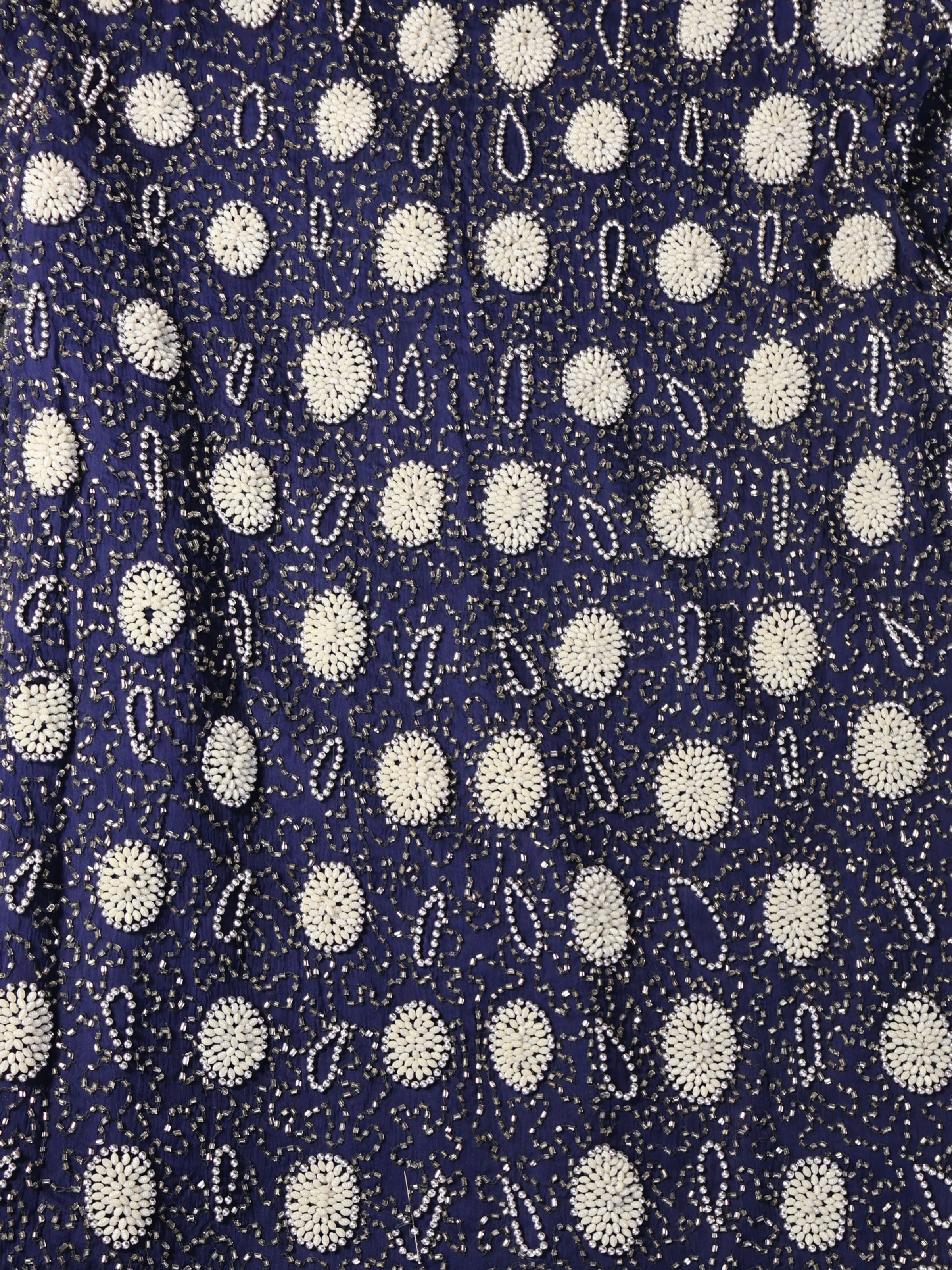 Gece Zarafeti – Lacivert Uzun Formlu Taş İşlemeli Ceket