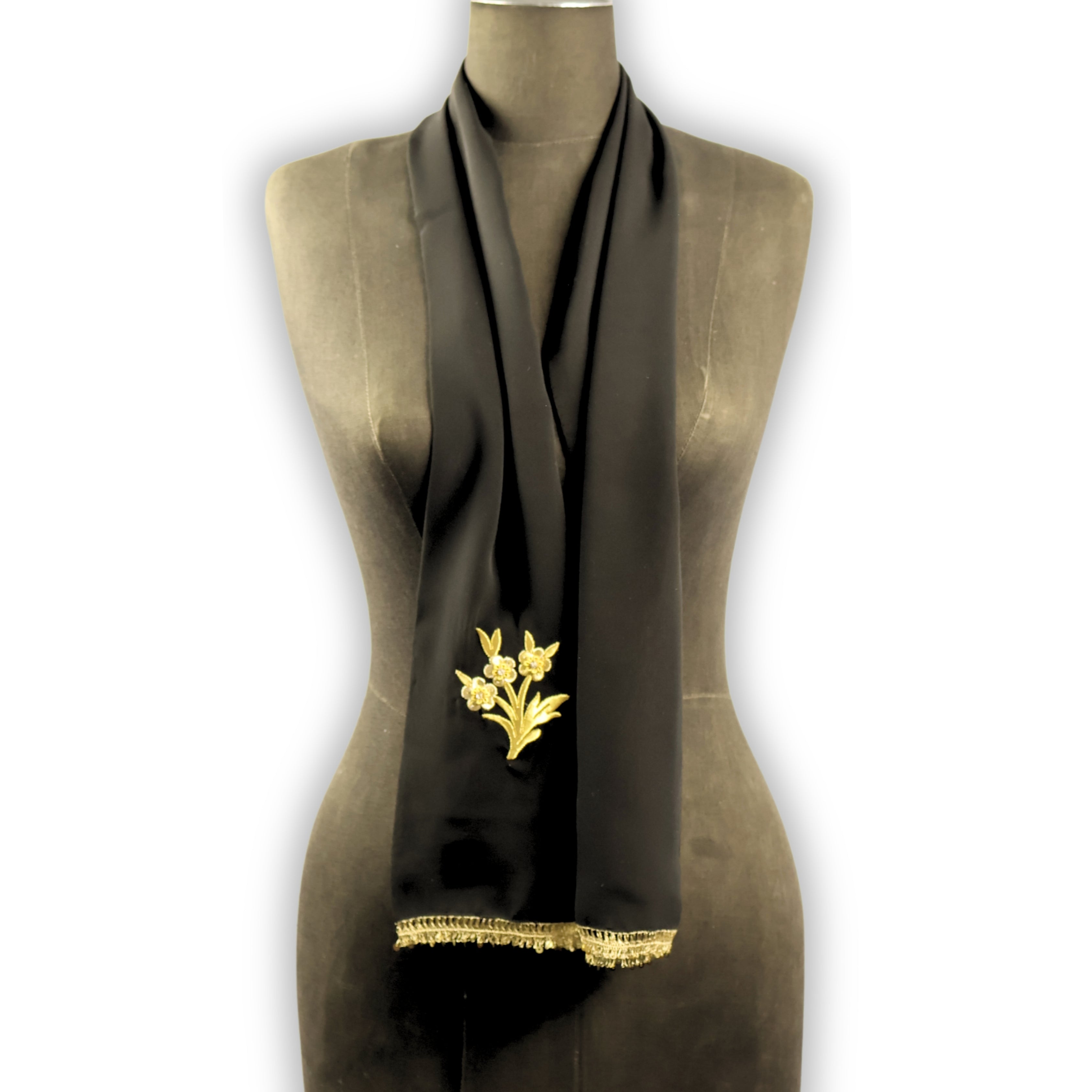 Siyah Işıltı – Maraş İşi İşlemeli Siyah İpek Şifon Fular