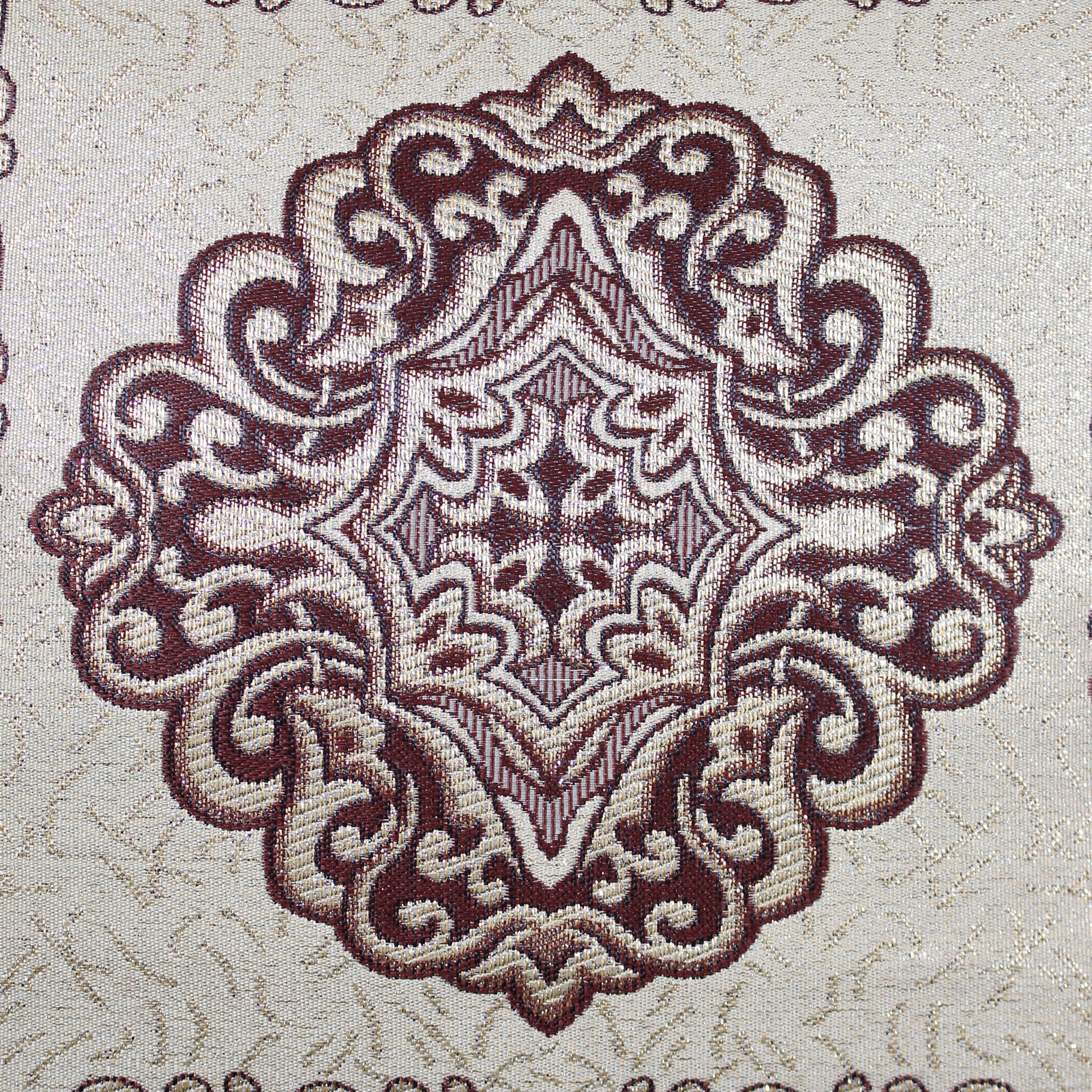 Brokar İzleri  – Brokar ve Püskül Detaylı Dekoratif Kırlent Kılıfı