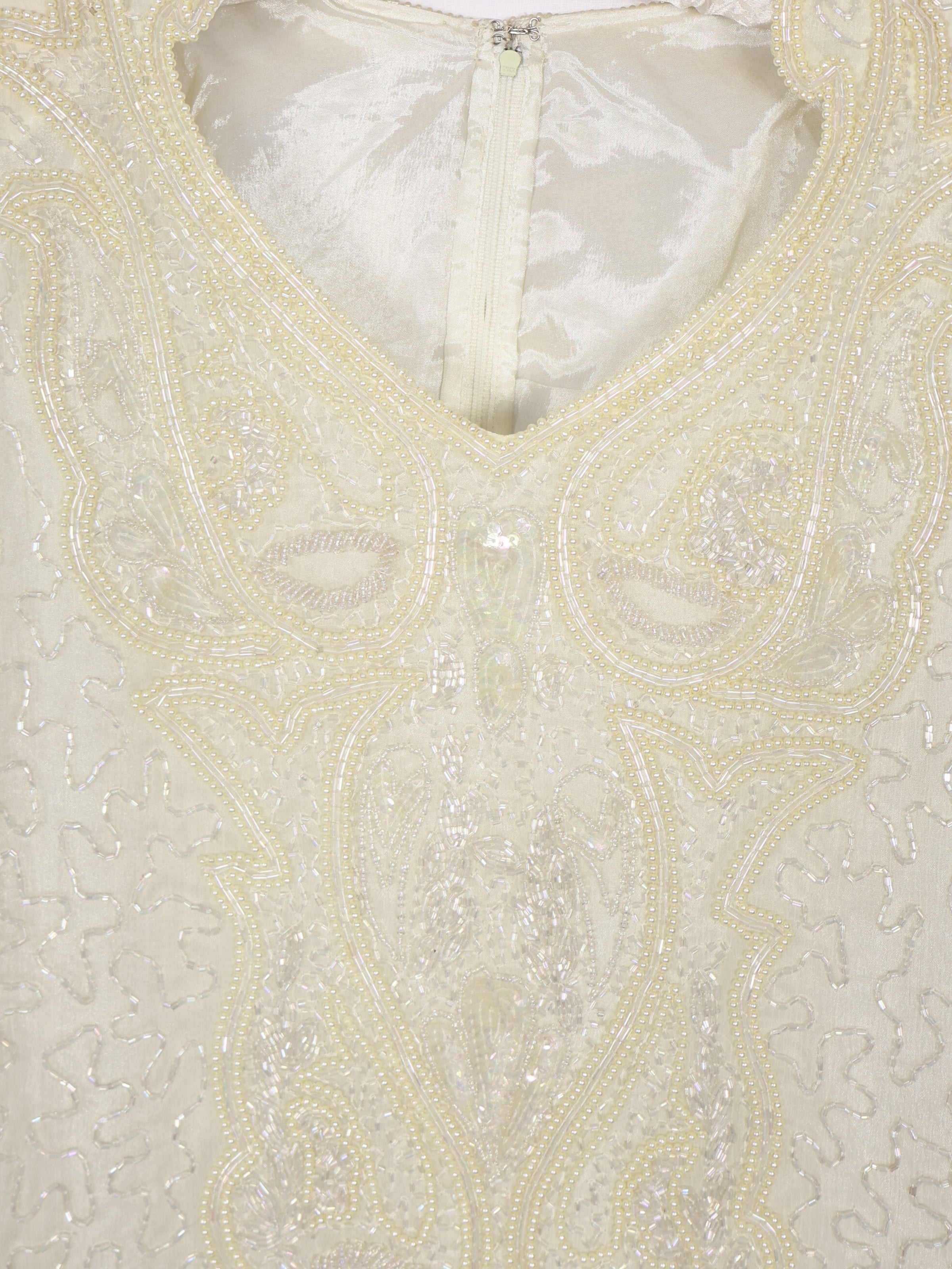 Fildişi Işıltısı – Krem Renk El İşlemeli Elbise