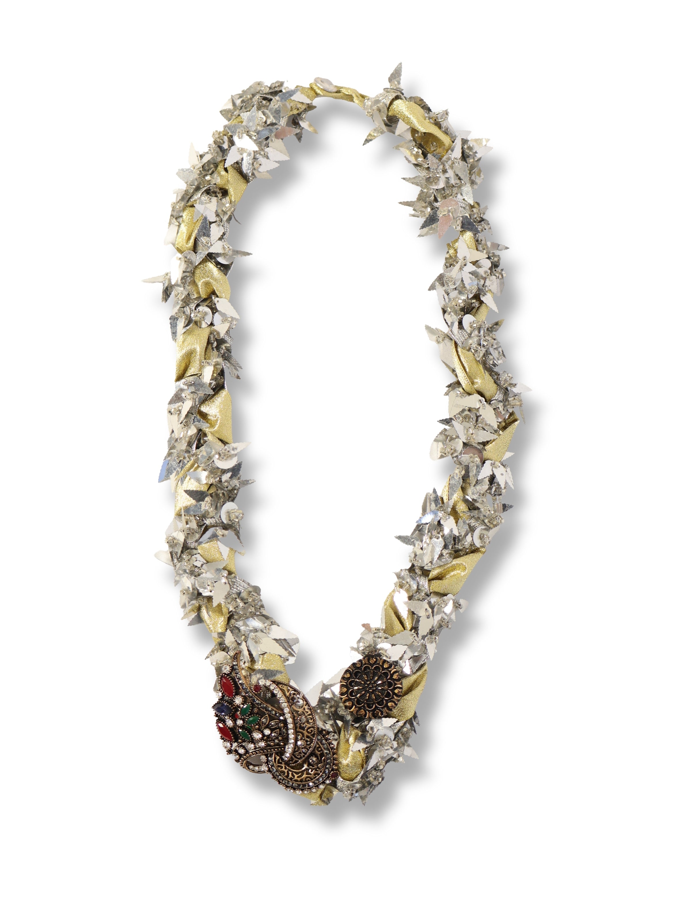 Feza – Işıltılı Katmanlar ve Yoğun Duruş Kolyesi