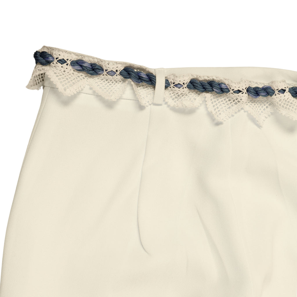 Mavi Hat – Krep Kumaş ve El Dokuma Kemer Detaylı Pantolon