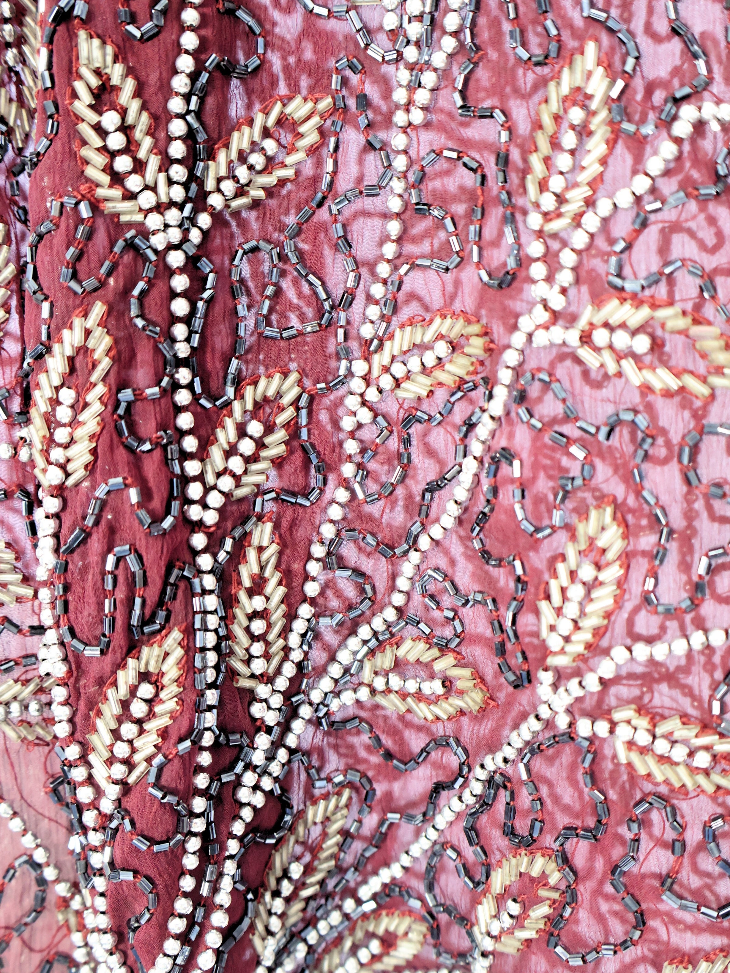 Toprak Zarafeti – Bordo Yaprak Motifli El İşlemeli Ceket