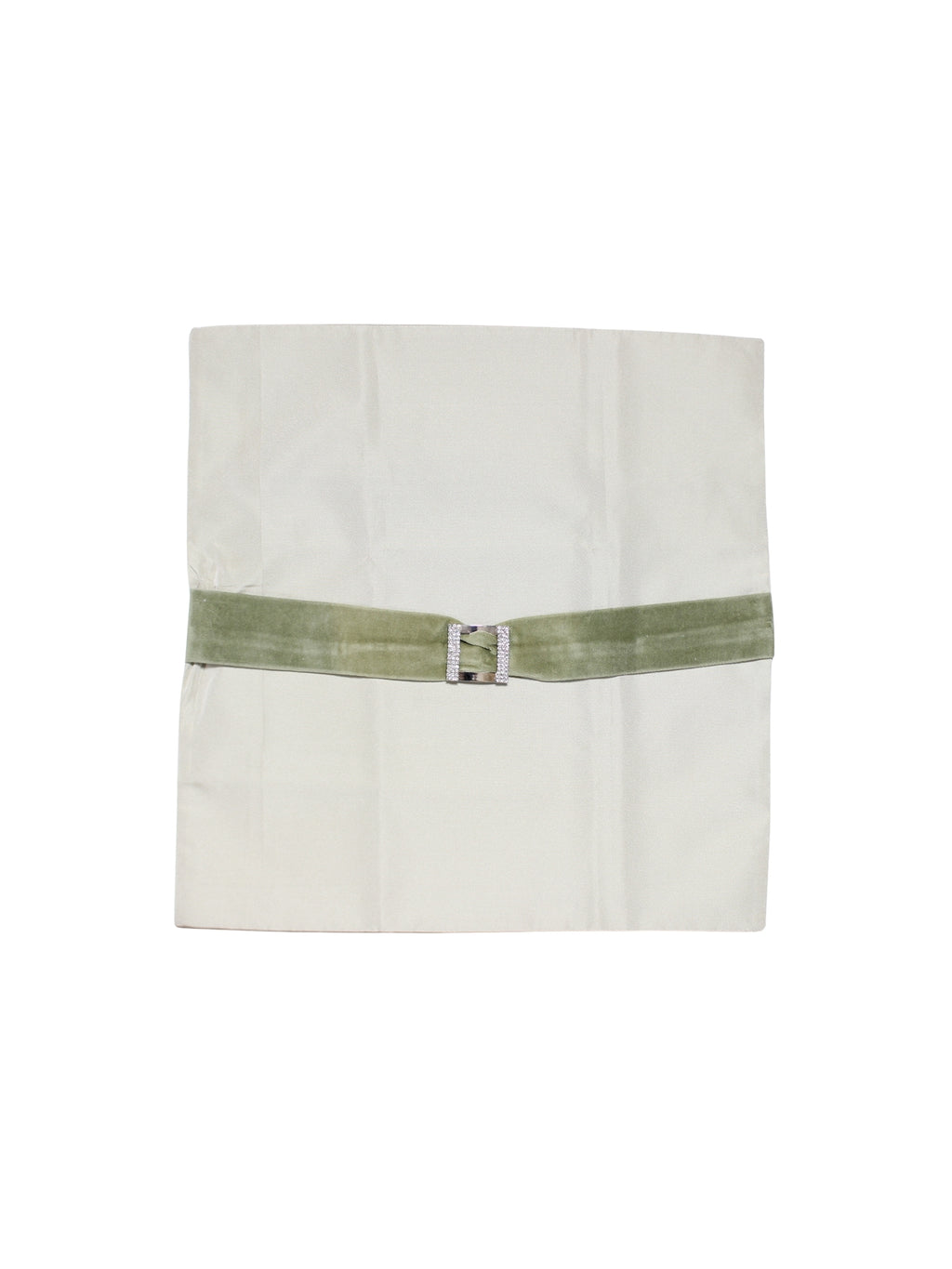 Fıstık Işıltısı – Tafta Üzeri Kadife ve Taşlı Tokalı Kırlent Kılıfı