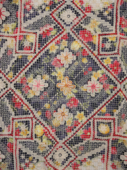 Renkli İz – 1990’lardan Uyarlama Dantelli Antika Yazma Örtü