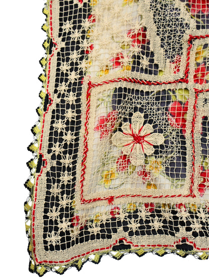 Renkli İz – 1990’lardan Uyarlama Dantelli Antika Yazma Örtü