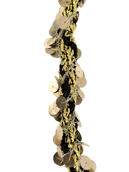 Gölgede Parlayan - Ayarlanabilir Siyah-Gold Büklümlü Oya Süslemeli Kolye