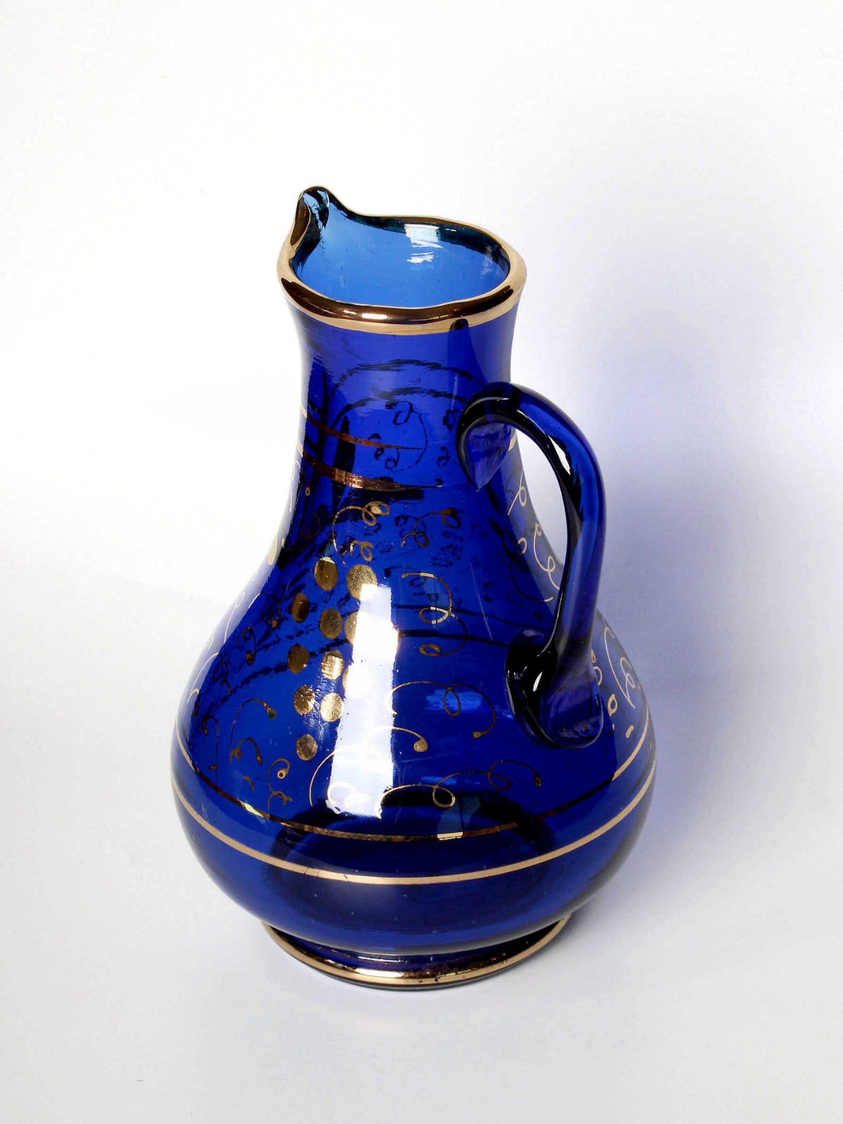 Işığın Dansı – El Yapımı Cam Vazo