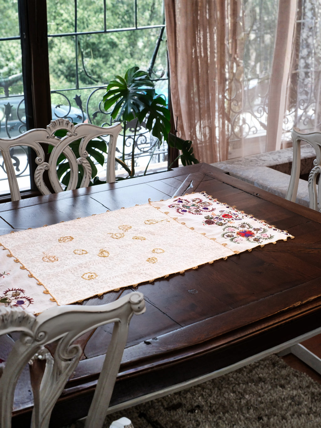 Bakır Işık – 1920’lerden Uyarlama Tel Kırma Antika Örtü