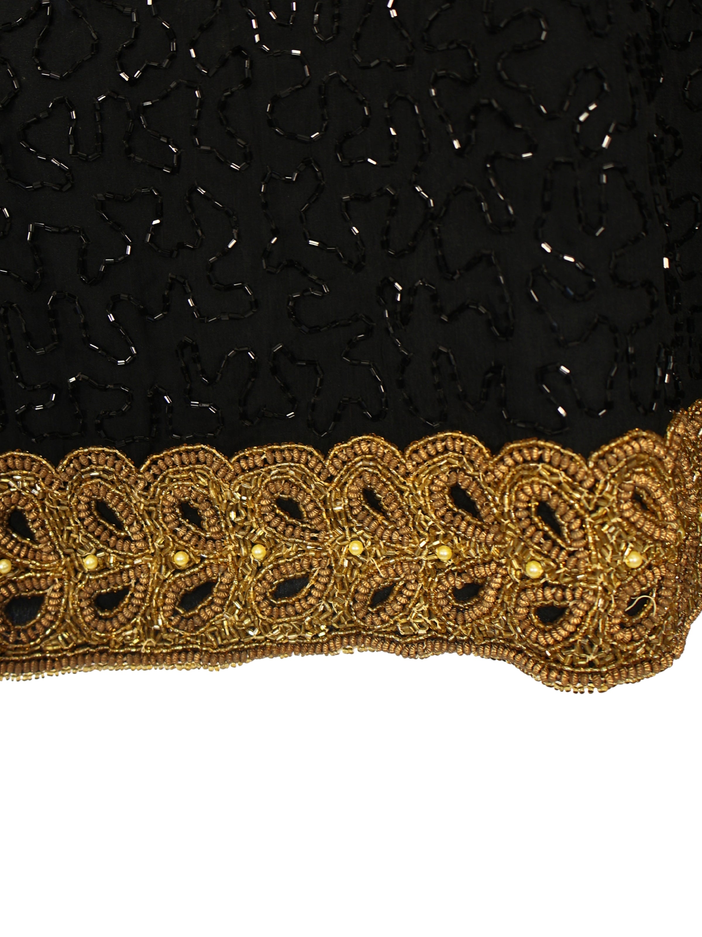 Altın Hatlar – Siyah Üzeri Altın Desenli Uzun Ceket