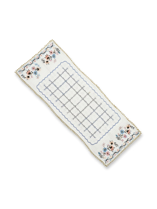 Altın Nakış – 1940’lardan Uyarlama Bürümcük Keten Örtü Seti