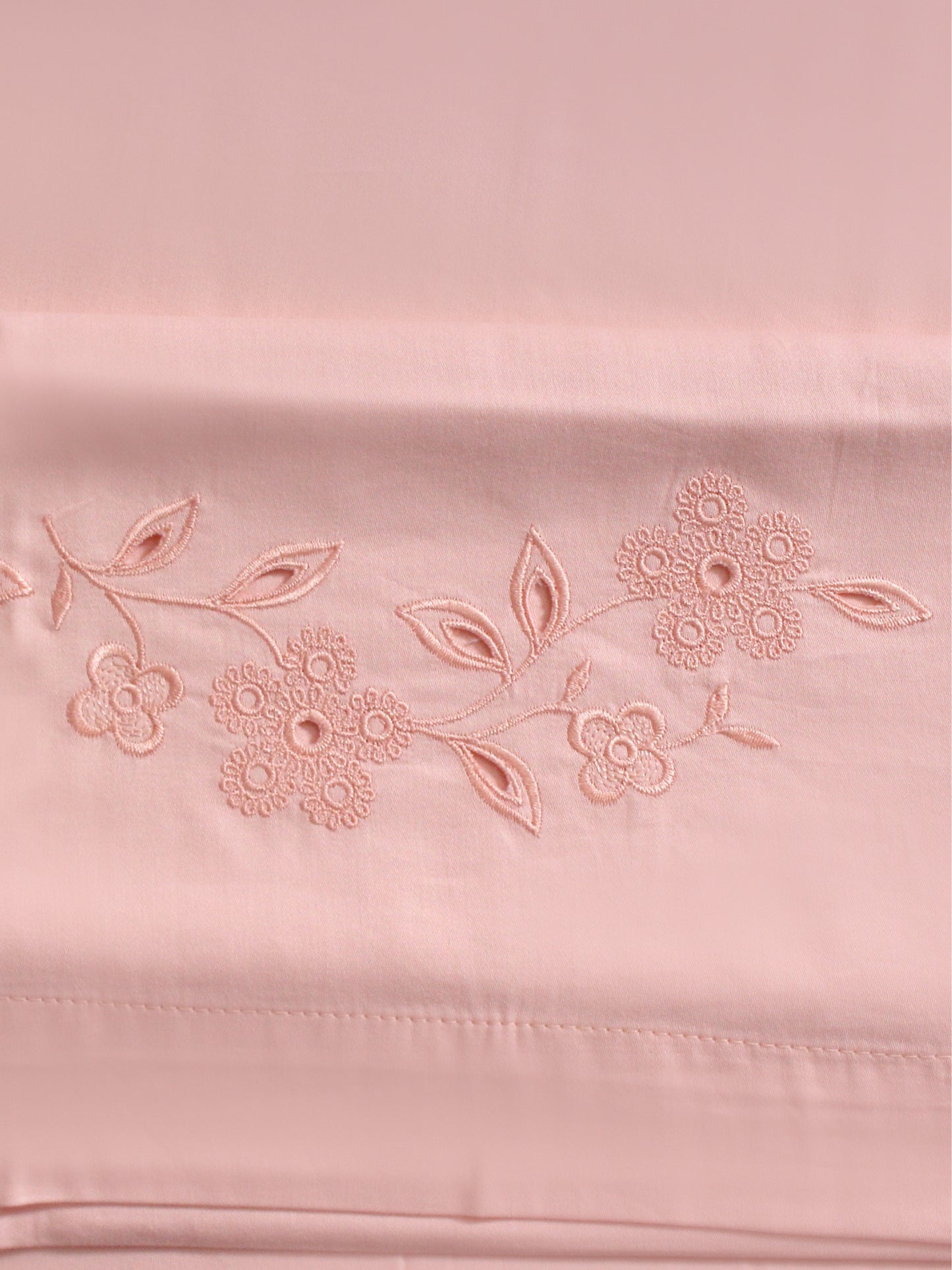 Pelin – Ajurlu Nakışlı Pamuklu Saten Nevresim Takımı